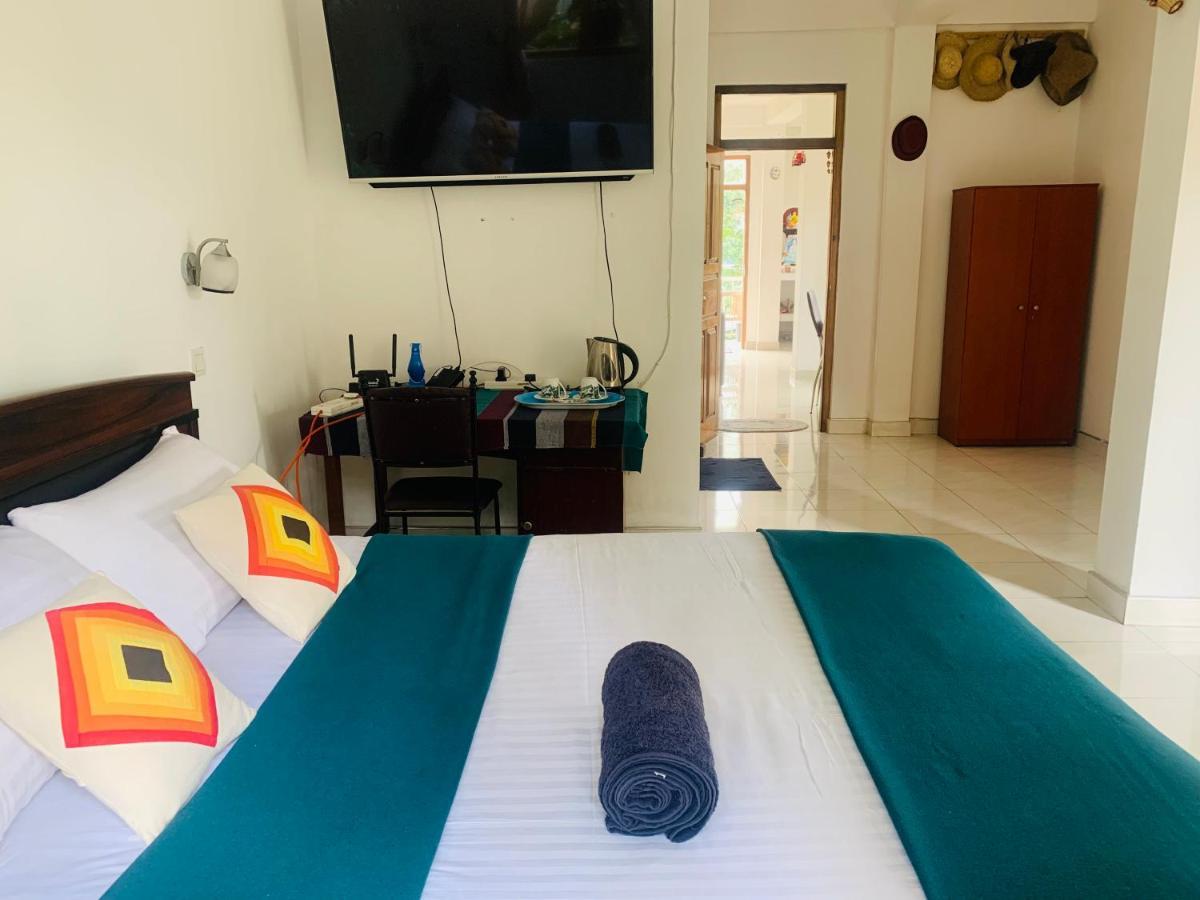 Rock View Hostel 엘라 외부 사진