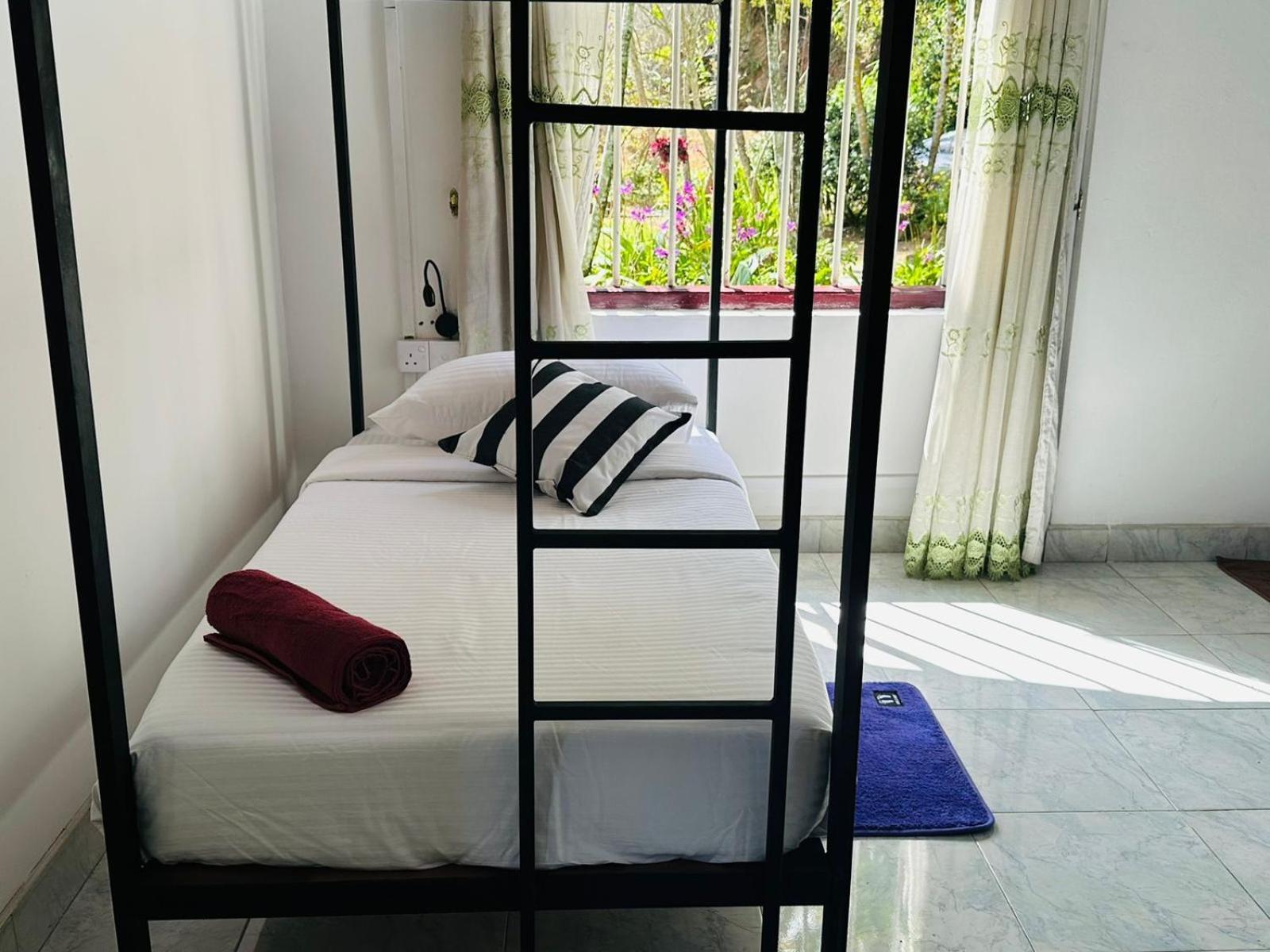 Rock View Hostel 엘라 외부 사진